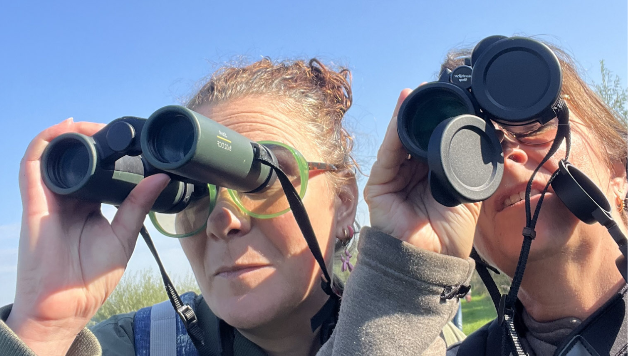 Judy en Lynda tijdens opleiding ecologie